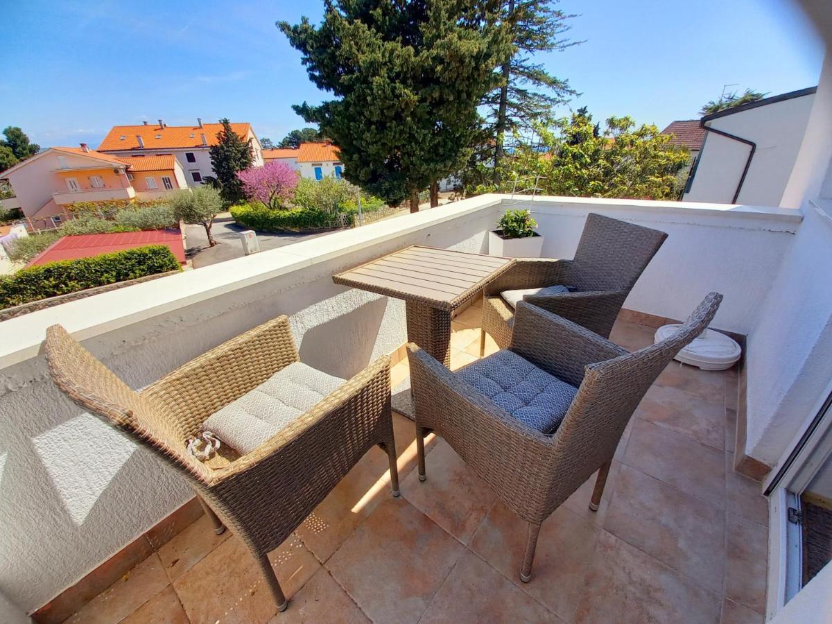 Studio Apartmani “Jarnecic” Krk Town Exterior foto